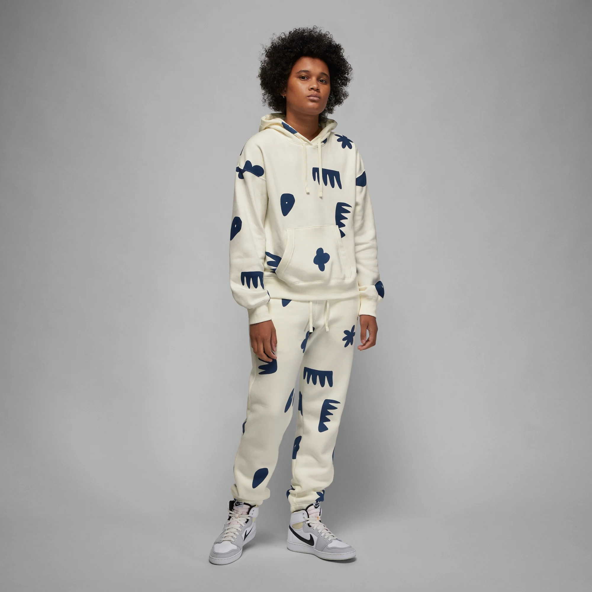 Womens Jordan Artist Series x Mia Lee Fleece Hoodie 'Sail' - Image 6